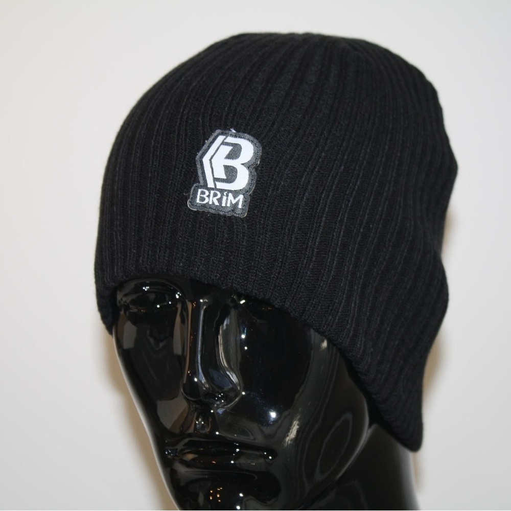 Brim Black Ribbed Beanie
